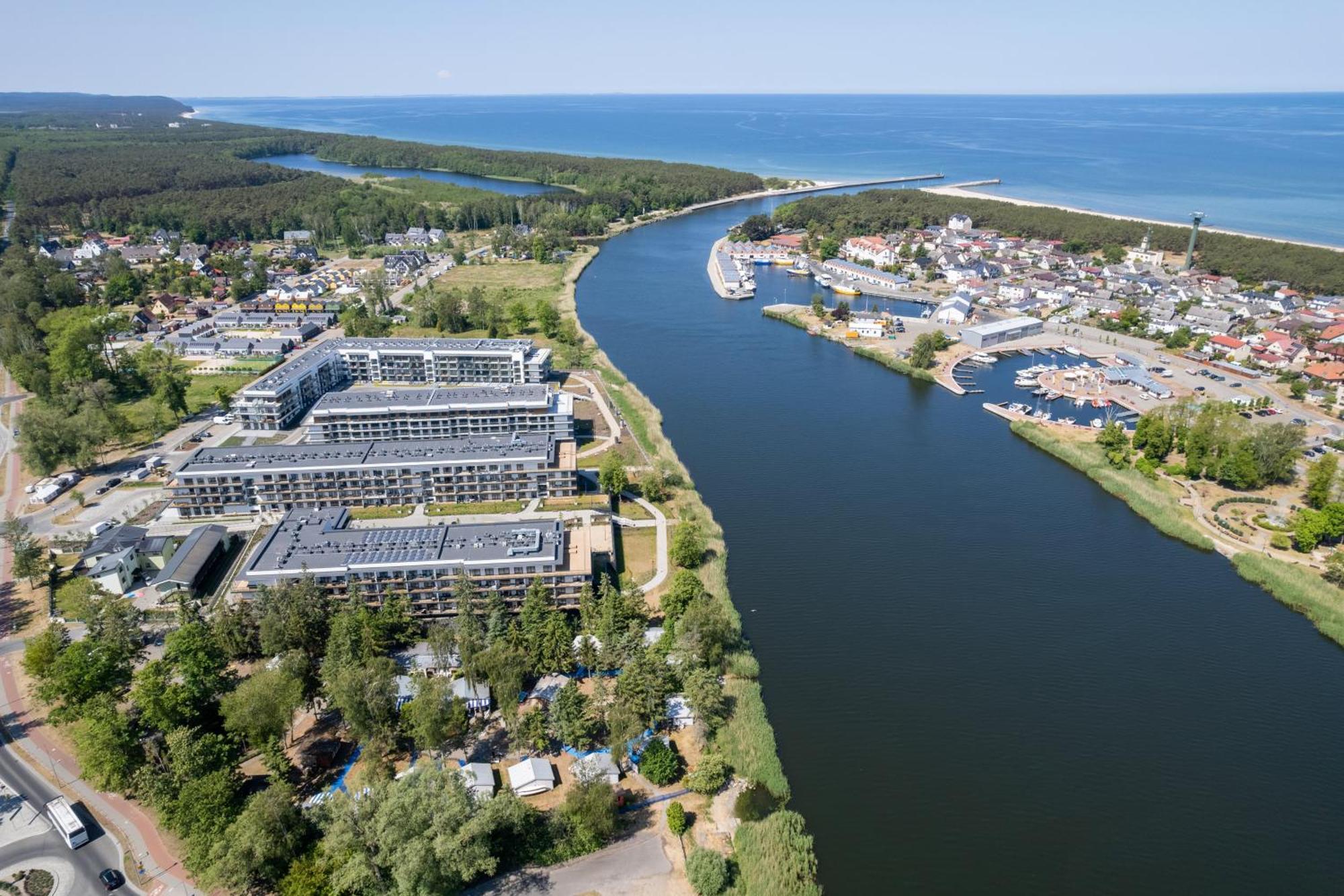 Wellness & Spa Resort Dziwnow Riverfront Apartments With Parking By Noclegi Renters エクステリア 写真